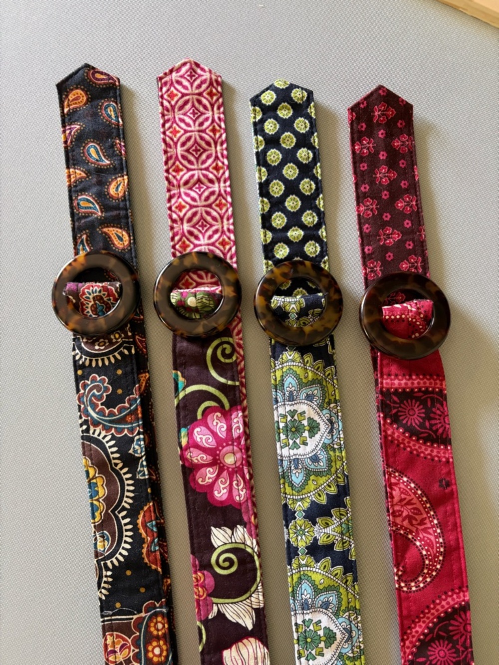 4 Vera Bradley Reversible Multicolor Patterned Fabric Belts Tortoiseshell Rings - Picture 2 of 6